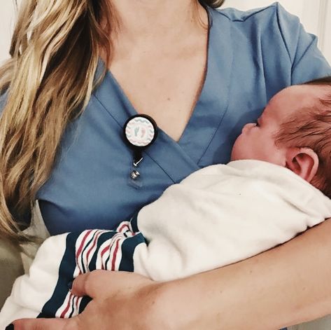 Nurse aesthetic Obstetrician Aesthetic, Nursing Goals, Aesthetic Nurse, Nursing Motivation, Medical Photography, Aesthetic Doctor, Nursing School Motivation, My Future Job, Medical Student Motivation