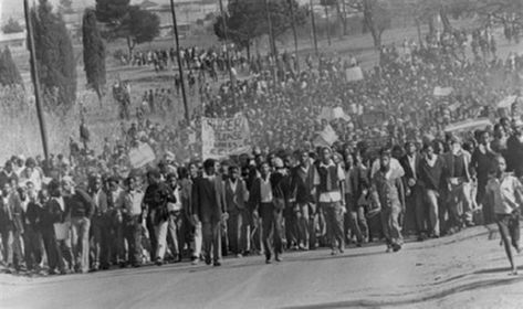 On this day 16 June 1976 school students in Soweto South Africa who were boycotting class in protest at the use of Afrikaans took to the streets. After police opened fire on the crowd rioting quickly spread across the country and the uprising helped spur on the anti-apartheid struggle. This is a short history of the uprising: https://ift.tt/1yzqBFL . . . #OtD #TDIH #onthisday #history #peopleshistory #radicalhistory #laborhistory #Soweto #SouthAfrica #Afrikaans #apartheid #1976 Youth Day South Africa, Ed Sullivan Show, Youth Day, Essay Questions, Today In History, Nelson Mandela, African History, History Lessons, Photo Essay