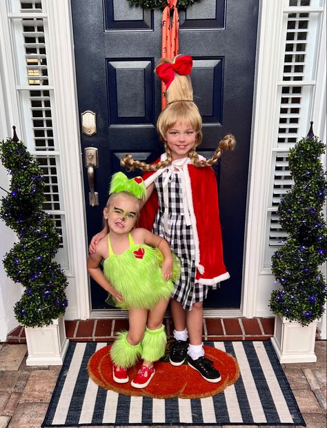 Cindy Lu Who Costume, Whoville Characters Costumes, Cindy Loo Who Costume, Cindy Lou Costume, Cindy Lu, Grinch And Cindy Lou, Whoville Costumes, Cindy Lou Who Costume, Matching Family Halloween Costumes