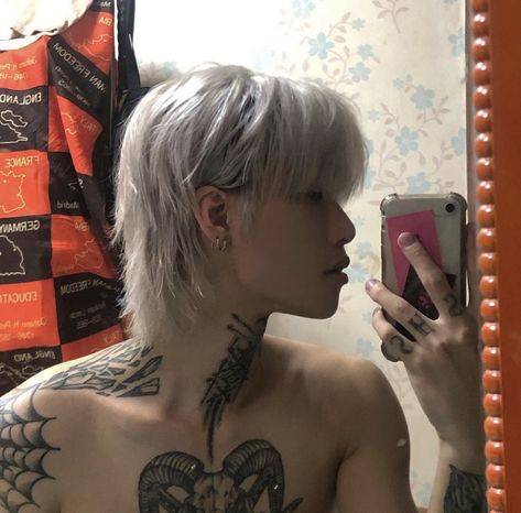 Grey Hair Korean, Asian Boy Haircuts, Very Short Hair Men, Bleached Hair Men, Boys Colored Hair, Dyed Hair Men, Short White Hair, Asian Haircut, Asian Men Hairstyle