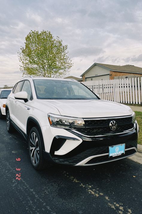 Volkswagen Tiguan Aesthetic, Car Aesthetic Exterior, Volkswagon Suv, Black White Exterior, Vw Taos, White Volkswagen, Dream Bored, Volkswagen Taos, Volkswagen Cars