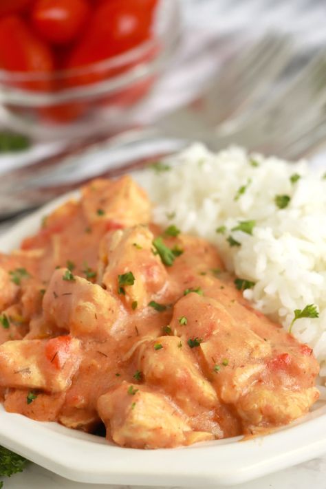 This slow cooker chicken paprikash recipe is total comfort food. Served on noodles, rice, or mashed potatoes, this easy, creamy chicken paprikash slow cooker recipe doesn't disappoint. via @2kitchendivas Slow Cooker Paprikash, Slow Cooker Chicken Paprikash, Chicken Paprikash Crockpot, Crockpot Chicken Paprikash, Chicken Paprikash Slow Cooker, Chicken Drumstick Recipes Crockpot, Easy Chicken Paprikash, Chicken Paprikash Recipe, Paprikash Recipe