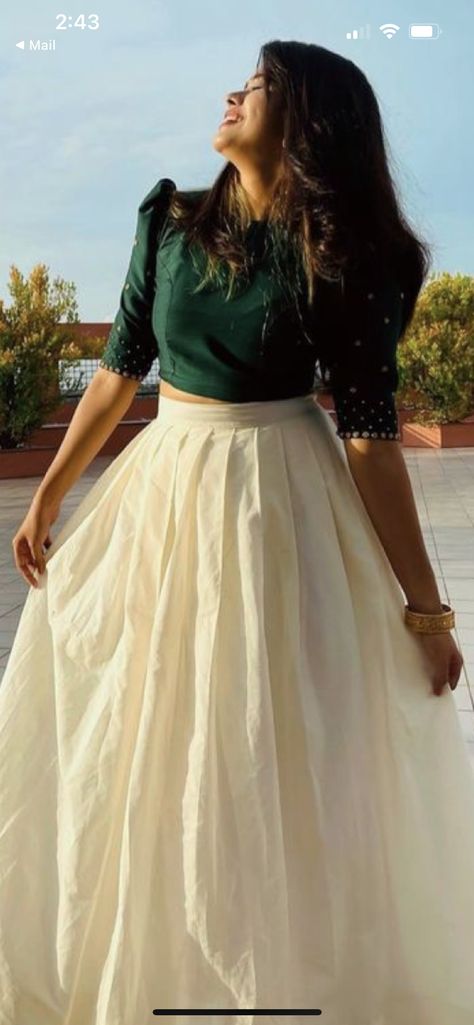 Crop Top Ideas For Skirt, Kerala Style Lehenga Designs, Top And Skirt Outfit Wedding, South Indian Skirt And Blouse, Onam Dress Ideas For College, Skirt Top Indian Outfit Traditional, Onam Outfits Ideas 2024, Pavada Blouse Kerala, Traditional Crop Top Designs