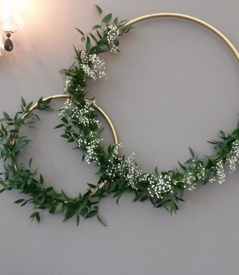 diy crafts #diy Floral Rings Wedding Decor, Hoop Wreaths, Hantverk Diy, Deco Champetre, Wedding Wall, Greenery Wreath, Floral Hoops, Deco Floral, Baby's Breath