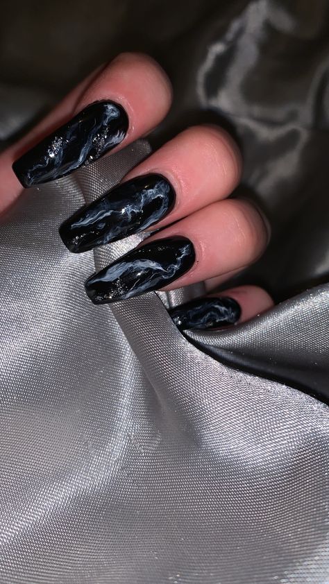 Smokey Nails Acrylic, Black Marble Nail Designs, Black Smokey Nails Acrylic, Dark Nails With Glitter, Black Silver Marble Nails, Black Marble Ombre Nails, Grey And Black Marble Nails, Dark Purple Marble Nails Acrylic, Dark Purple Marble Nails