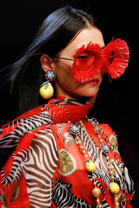 Funky Glasses, Runway Model, Glamour Uk, Dolce Gabbana Sunglasses, Red Sunglasses, Detail Photos, Weird Fashion, Designer Glasses, Thierry Mugler