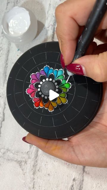 Anette Berstling (Anni) 🇩🇪 on Instagram: "Besessen von Regenbogen Farben 🤩🥰🌈🎨
Die Steinform (11,5cm) ist von @happydottingcompany.
Ist die erste Schicht Farbe trocken, lege ich eine zweite Schicht Farbe für die Haptik auf. 
.
.
#mandala #mandalas #stonepainting #mandalastone #mandalastones #rainbowstone #rainbowart #rainbowpainting #dotmandala #artoftheday #dotpainting #love #steinebemalen #artmeditation #art #artist #paintings #satisfying #mandalarocks #acrylicpainting #satisfyingvideos #germanartist #creativeart #lovewhatyoudo #artreels #acrylicart #reels #beautifulart #artprocess" Rainbow Dot Mandala Art, Mandala Painting Ideas, Dot Painting On Rocks, Mandala Rock Painting, Dot Mandala Art, Mandala Dot Painting, Mandala Dot Art, Aboriginal Dot Art, Mandala Painted Rocks