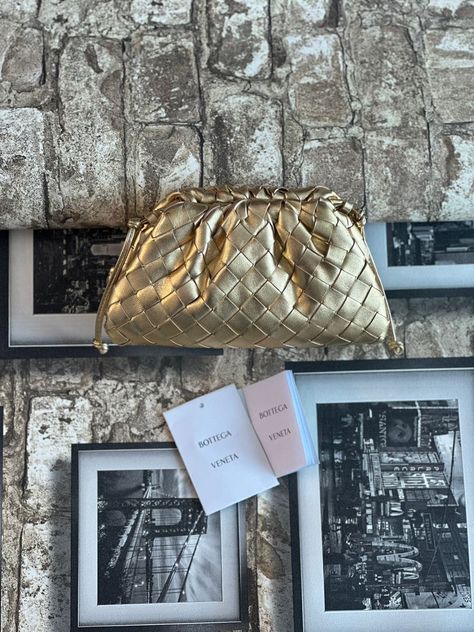 Goyard Clutch, Bottega Bags, Bottega Bag, Ladies Bag, Basket Bag, Hand Bag, Bottega Veneta, Mini Bag, Fashion Photography