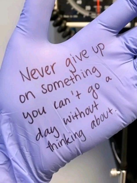 Nurse Inspiration Pictures, Pulmonologist Aesthetic, Neuropsychologist Aesthetic, Nurse Student Motivation, Future Nurse Aesthetic Wallpaper, Public Health Aesthetic, Nursing Inspiration, Bsn Nursing, Nursing School Inspiration