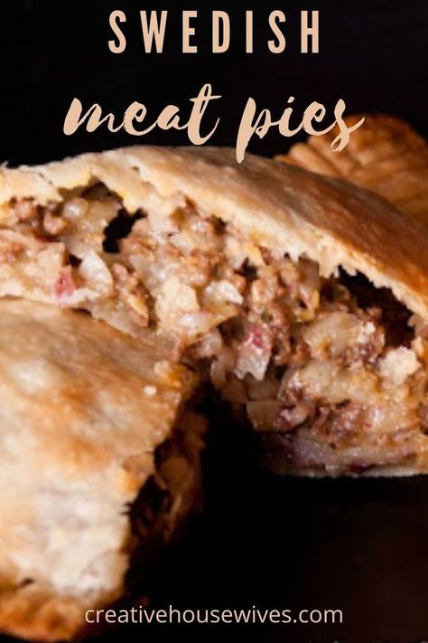 Meat Hand Pie Recipe, Meat Pie Recipes, Swedish Meat, Savory Hand Pies Recipes, Easy German Recipes, Swedish Cuisine, Hand Pies Savory, Meat Pie Recipe, Hand Pie Recipes