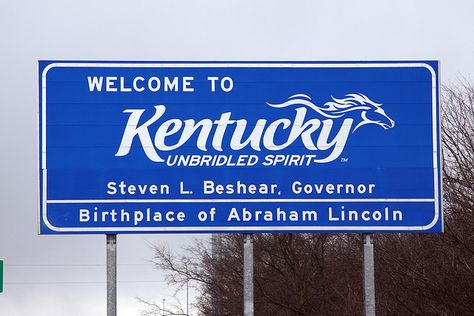 Kentucky Welcome Sign on I24 Northbound from Tennessee Kentucky Girl, Mammoth Cave, Belmont Stakes, State Signs, Kentucky State, Churchill Downs, My Old Kentucky Home, Strange Things, Natural Park