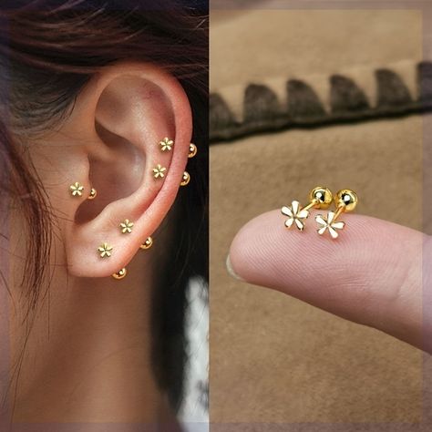 Faster shipping. Better service Gold Stud Designs, Gold Earring Design For Women, Gold Earrings Designs For Daily Use, Elegant Earrings Classy, Gold Earrings Studs Simple, Ear Rings For Women, Silver Kada, Earring Inspo, Jewellery Photography Inspiration