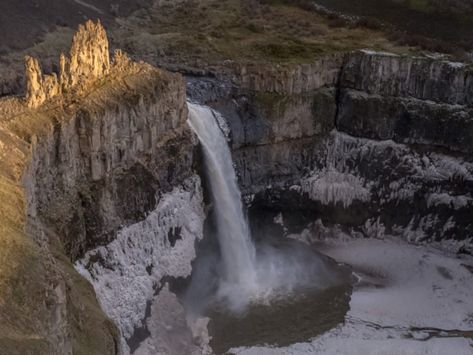 1. Palouse Falls State Park Snowy Scenery, Washington Nature, Palouse Falls, World Places, Rizal Park, The Palouse, Spray Park, Washington Vacation, Washington State Parks