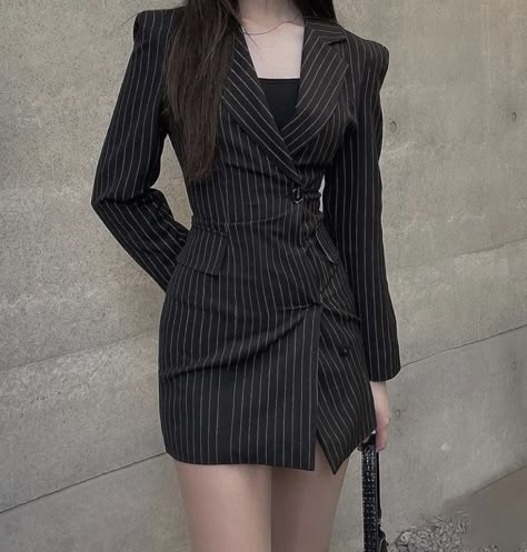 Elegante Casual, Korean Girl Fashion, Classy Work Outfits, Stylish Work Outfits, Causual Outfits, Kpop Fashion Outfits, Professional Outfits, Kpop Outfits, Casual Style Outfits