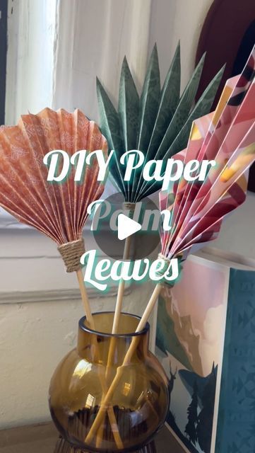 Crafty Lumberjacks ✂️ DIY Craft Experts on Instagram: "3 types of summer paper palm leaves! 🌿  Save this video so you can craft along and make your own!   Materials: -Paper -Scissors -glue -dowels   #paperdiy #papercraft #summerdiy #summervibes #paperpalmleaves #paperleaves" Paper Palm Leaves Diy, Palm Leaves Diy, Tropical Cruise, Cake Topper Tutorial, Paper Leaves, Paper Scissors, Tropical Party, Can Crafts, Summer Diy