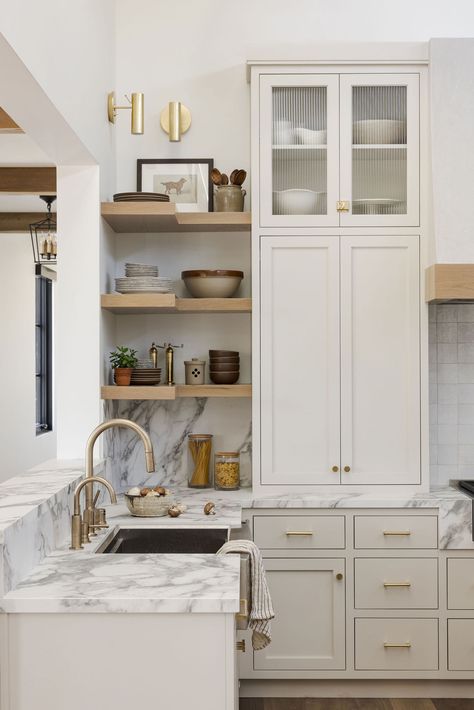 Kitchen Design Open Shelves, White Kitchen Details, Minimalist Traditional Kitchen, Modern And Traditional Kitchen, Country Modern Kitchen Farmhouse Style, Kitchen With No Windows, Modern Country Kitchen Ideas, California Casual Kitchen, Traditional Modern Kitchen