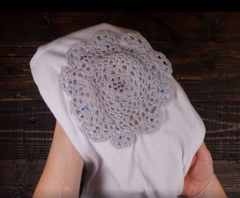 Gather grandma's doilies because here are 15 cool ways to repurpose them Things To Make With Old Doilies, Upcycle Crochet Doilies, Doily Upcycle Repurposed, Doileys Repurposed Clothing, Repurpose Lace Tablecloth, Lace Doilies Repurposed, What To Do With Old Doilies, Old Doilies Ideas, Vintage Doilies Repurposed