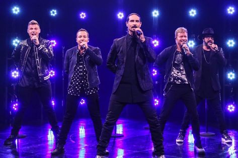 Backstreet Boys performed their latest song “Don't Go Breaking My Heart” on The Tonight Show Starring Jimmy Fallon. Backstreet Boys Lyrics, Breaking My Heart, Backstreet's Back, Brian Littrell, Kevin Richardson, Stories Videos, Nick Carter, The Tonight Show, Band Music