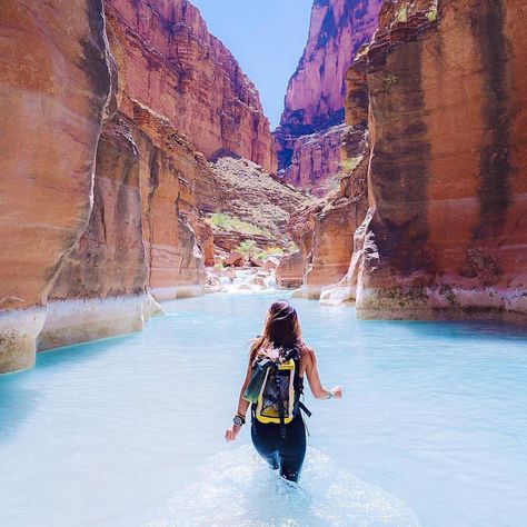 Adventure vibes 💦 Havasu Creek, Arizona. Photo by @minayounglee Havasu Creek Arizona, Havasu Canyon, Grand Canyon Rafting, Water Rafting, Grand National, Grand Canyon National Park, White Water Rafting, Hiking Trip, Rafting