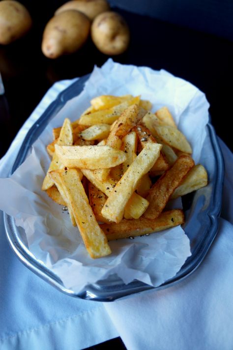 5-ingredient white queso | The Baking Fairy French Fries On Stove Top, Home Made French Fries Stove Top, Zucchini Pommes, Perfect French Fries, Sides Recipes, Strawberry Cake Mix, Skillet Recipes, Homemade Popsicles, Happy Hippie