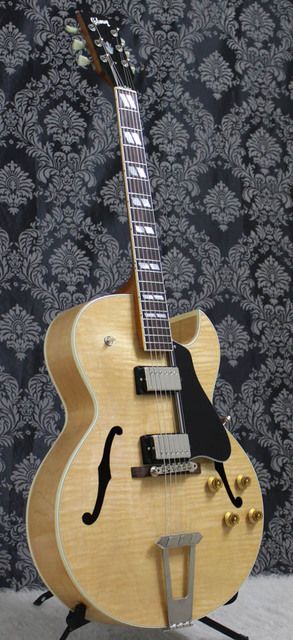 Gibson Es175, Pretty Guitars, Gibson Es, Marc Bolan, Gibson Guitars, Jazz Guitar, Drum Kits, Guitar Amp, Photo Albums