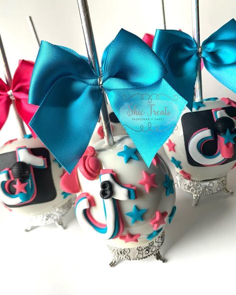 Candy Apples Diy, Spa Sleepover Party, Disney Frozen Toys, Glamping Party, Coffee Treats, Birthday Cake Pops, Birthday Party For Teens, Birthday Candy, 10th Birthday Parties