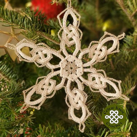 Celtic Star Snowflake Celtic Snowflake, Crochet Cords, Celtic Crochet, Celtic Star, Kids Fathers Day Crafts, Crochet Snowflake, Rainy Day Crafts, Edible Crafts, Valentine's Day Crafts For Kids