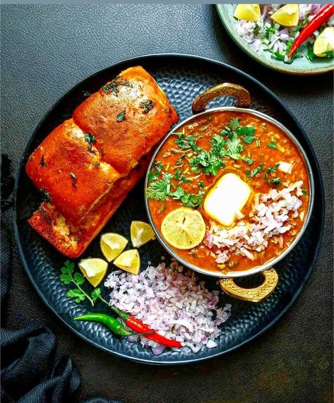 Amul Butter, Pav Bhaji Recipe, Indian Food Photography, Mumbai Street, Mumbai Street Food, Bhaji Recipe, Pav Bhaji, Indian Street, Indian Breakfast