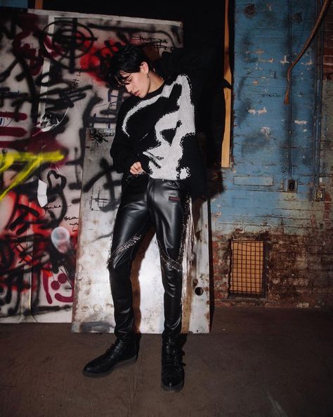 Taylor Holder, Chase Hudson, Mens Leather Pants, Rock Baby, Hudson Baby, Tom Holland, Rappers, Party Outfit, Leather Men