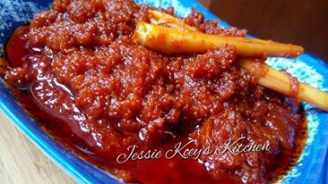 Sambal Tumis for Nasi Lemak – Jessie Koey's Kitchen Sambal Sauce Recipe, How To Make Sambal Oelek, Malaysian Sambal Recipe, Sambel Terasi, Spicy Sauce Recipe, Sambal Matah Bali, Sambal Nasi Lemak, Malaysian Nasi Lemak, Sambal Recipe