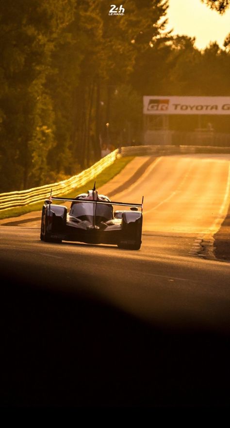 #24hLeMans 🇫🇷 :: Toyota Gazoo Racing Toyota TS050 Hybrid Aryton Senna, Gazoo Racing, Motorsport Art, 24h Le Mans, Formula 1 Car Racing, Motorsport Photography, Gt Cars, Sport Automobile, Track Car