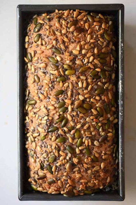 Banting Bread, Spelt Bread Recipe, Multigrain Bread Recipe, Quinoa Bread, Seeded Bread Recipes, Beginners Bread Recipe, Multi Grain Bread, Spelt Bread, Multigrain Bread