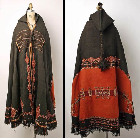 Africa | Coat ~ burnus ~ from the Berber people of Morocco | Wool | ca. 1800 - 1941 Berber Fashion, Berber Clothing, Spanish Outfits, Folklore Fashion, Magic Clothes, Moroccan Textiles, Moroccan Clothing, Hooded Cape, Theatre Costumes