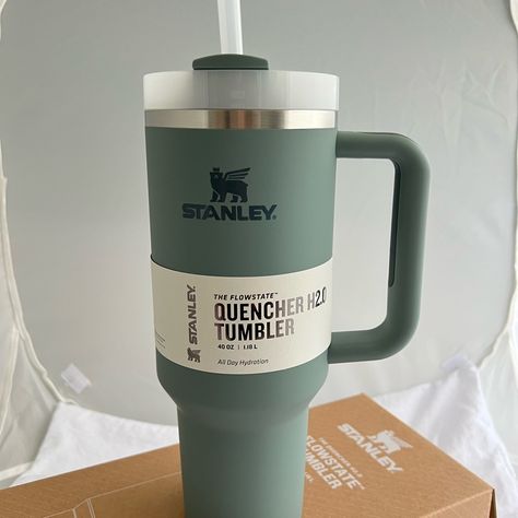 Stanley Shale 40 Oz Quencher Tumbler Brand New Questions? Leave A Comment Below! Dark Green Stanley Cup, Light Green Stanley, Cute Stanley Cups, Green Stanley Cup, Green Stanley, Stanley Green, Stanley Bottle, Stanley Accessories, Green Water Bottle