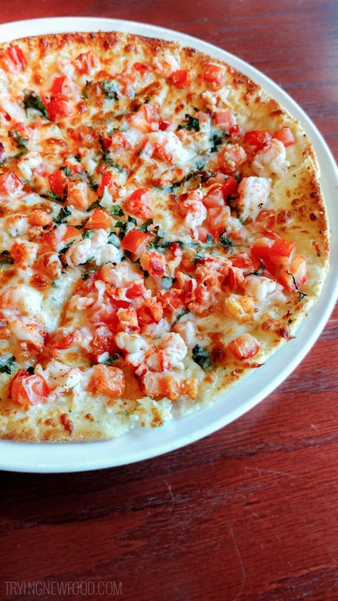 Red Lobster Lobster-and-Langostino Pizza --  We celebrated #Lobsterfest with the Lobster Lover's Lunch at Red Lobster! Red Lobster Lobster Pizza, Red Lobster Pizza Recipe, Red Lobster Pizza Crust, Tomato Alternatives, Lobster Pizza Recipe, Langostino Lobster Recipes, Lobster Pizza Red Lobster, Lobster For Breakfast, Langostino Recipes