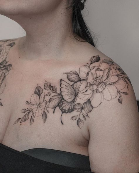 Peony Tattoo Design Colour, Helm Tattoo, Tattoo Under Breast, Barn Owl Tattoo, Peony Flower Tattoos, Butterfly With Flowers Tattoo, Peony Tattoo, Beautiful Flower Tattoos, Peonies Tattoo