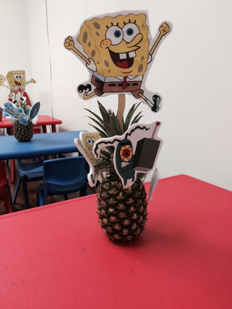 Spongebob Birthday Party Centerpieces, Spongebob Centerpieces Birthdays, Spongebob Centerpieces, Spongebob Ideas, Spongebob Party Decorations, Spongebob Squarepants Party, Spongebob Birthday Party Decorations, Pineapple Centerpiece, Spongebob Birthday Party