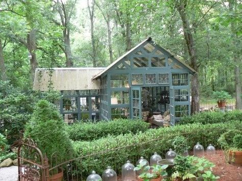 greenhouses made from old windows - Google Search Recycled Greenhouse, White Landscaping, Homemade Greenhouse, Conservatory Greenhouse, Best Greenhouse, Greenhouse Shed, Build A Greenhouse, Greenhouse Ideas, Home Greenhouse