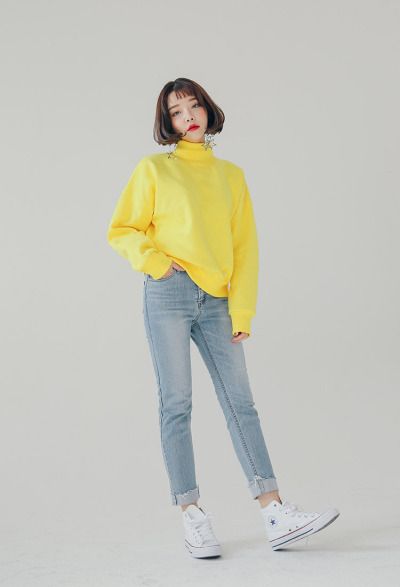 Stylenanda Models Stylenanda Fashion, Vetements Clothing, Korean Fashion Winter, Fashion Model Poses, People Poses, Female Pose Reference, Body Reference Poses, Standing Poses, Human Poses Reference