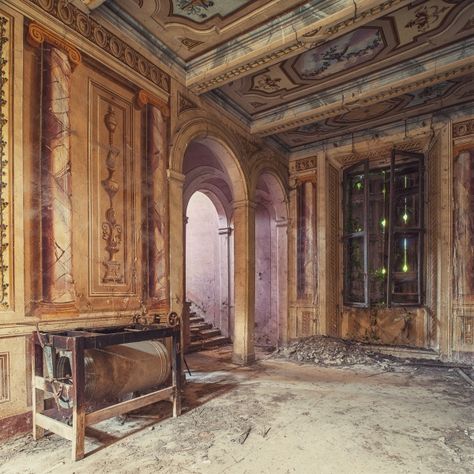 Gina Soden, Contemporary World, Abandoned Castles, Abandoned Mansions, Summer Camps, Rich Color Palette, Color Depth, Great Photographers, Left Alone