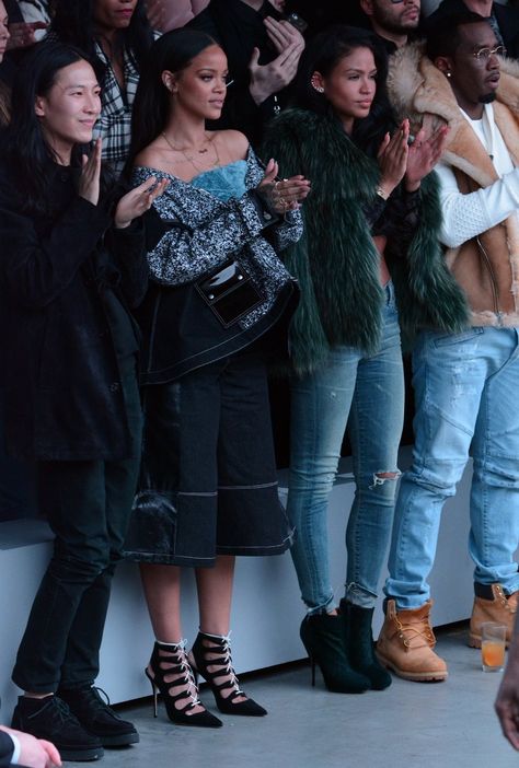 Yeezy Season 1, Cassie Ventura, Rihanna Outfits, Rihanna Style, Rihanna Fenty, Original Fashion, Fly Girl, Mode Vintage, Kanye West