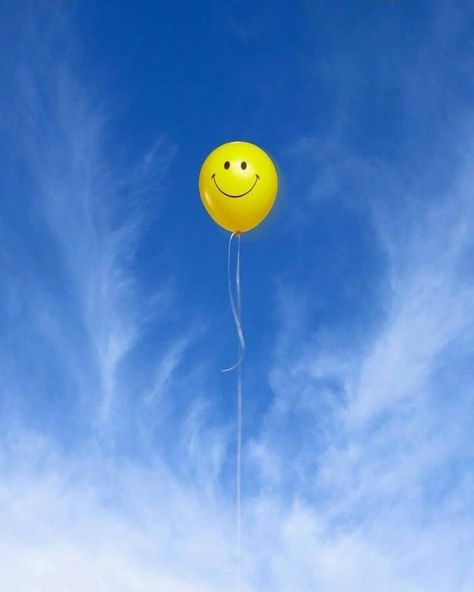 Smiley Balloon, Hanuman Hd, Beautiful Balloons, Hanuman Hd Wallpaper, Happy Photos, Special Interest, Smiley Faces, All The Feels, I Love Reading