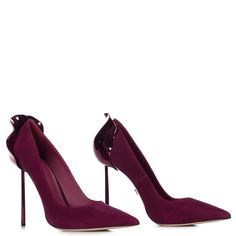 Carrie Bradshaw Shoes, Louis Vuitton High Heels, Plum Heels, Fairy Shoes, Classy Shoes, High Heel Slippers, Cream Shoes, Stiletto Shoes, Aesthetic Shoes