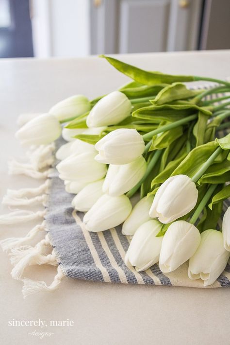 Decorating with Faux Tulips - Cozy Living Series - Sincerely, Marie Designs Faux Tulip Arrangement, Tulips In Kitchen, Faux Tulips, Faux Tulips Decor, Fake Tulips In Vase, Faux Tulips In Vase, Fake White Tulips, Tulip Centerpiece, Farmhouse Vase