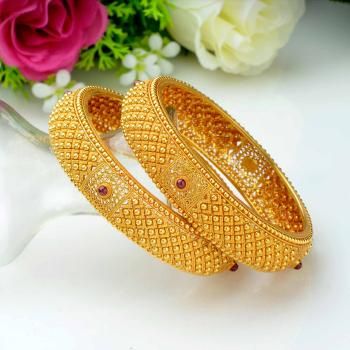 Maharashtrian Bangles Gold, Gold Kangan Design Latest Indian, Gold Bangles Design Latest Dubai, Bangles Jewelry Designs Gold Latest, Gold Kangan Design Latest, Gold Bangals Design Latest, Gold Bangles Design Latest Indian, Latest Gold Bangles For Women, Bangles Jewelry Designs Gold