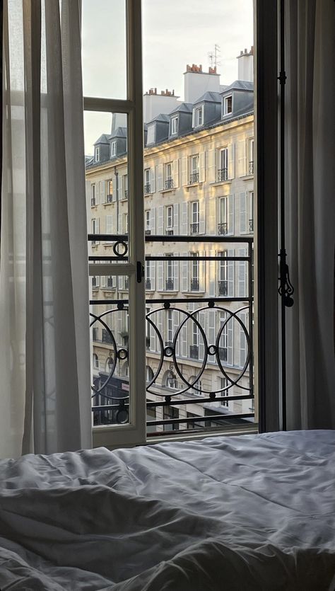 Paris Apartment Aesthetic, Paris Dream, Paris Vibes, Parisian Life, Paris Aesthetic, Apartment Aesthetic, Parisian Apartment, Future Apartment, Living In Paris