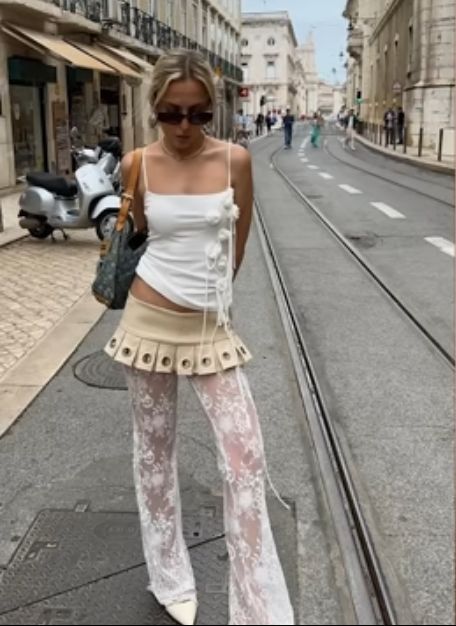 skirt over pants lace white moto detail rose detail White Lace Pants Outfit, Lace Pants Outfit, Outfits With Mini Skirts, White Lace Outfit, White Lace Pants, Skirt Over Pants, La Style, Lace Pants, Rosé Details