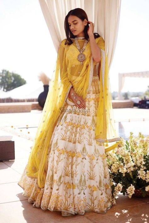 21 Brides Who Wore White Outfits On Their Haldi Ceremony Modern Lehenga, Haldi Outfits, Haldi Outfit, Bridal Lehenga Designs, Yellow Lehenga, Anita Dongre, Designer Bridal Lehenga, Jaisalmer, Indian Wedding Outfits