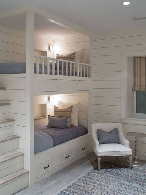 Built In Wall Bunk Beds...these are the BEST Bunk Bed Ideas! Bunk Beds In Small Room, Built In Bunk Bed Plans, Playroom Organizing, Guests Bedroom, Bunk Beds For Girls Room, Bunk Beds Small Room, Bunk Room Ideas, Bed For Girls Room, Bunk Bed Rooms