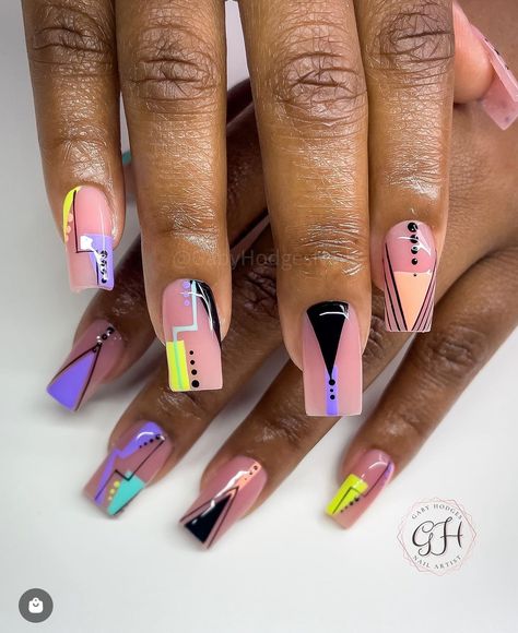 Abstract Nail Designs, 90s Nails, Feet Nail Design, Abstract Nail, 2023 Nails, Funky Nail Art, Picture Polish, Diva Nails, Fall Nail Art Designs